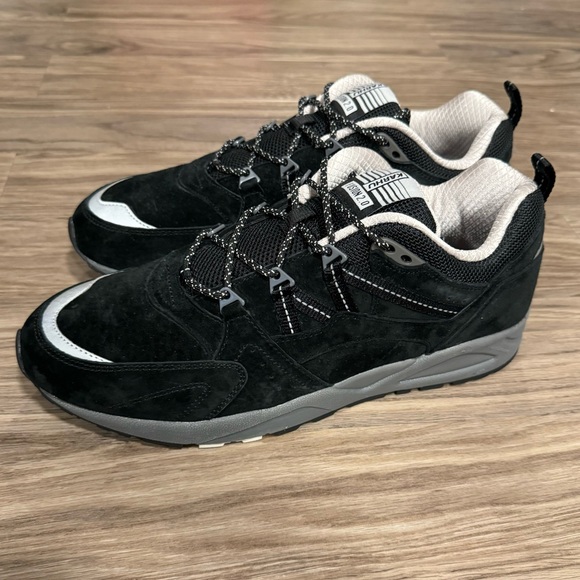 Karhu Fusion 2.0 Black/Black - Picture 1 of 7